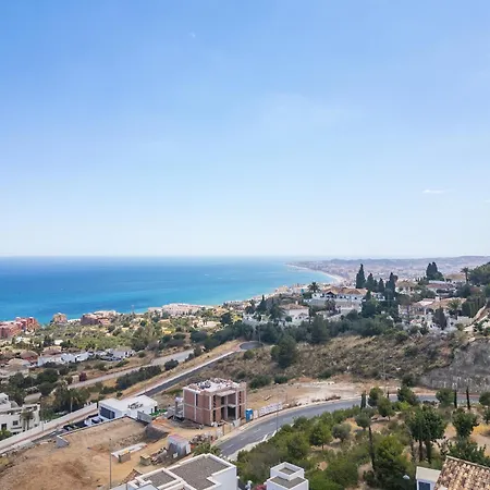 Panoramic Sea View 4 Bedroom Stupa Duplex With Jacuzzi *