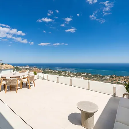 Apartment Panoramic Sea View 4 Bedroom Stupa Duplex With Jacuzzi *