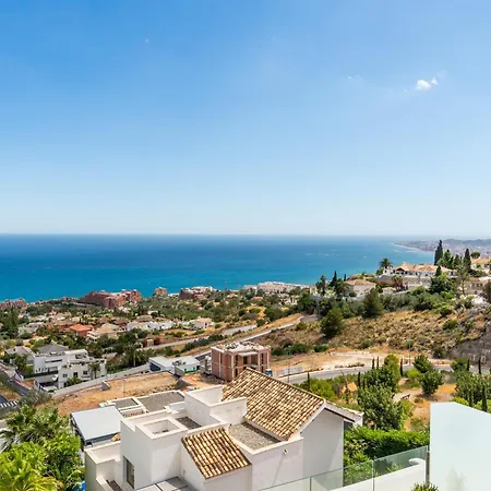 Apartment Panoramic Sea View 4 Bedroom Stupa Duplex With Jacuzzi Benalmadena